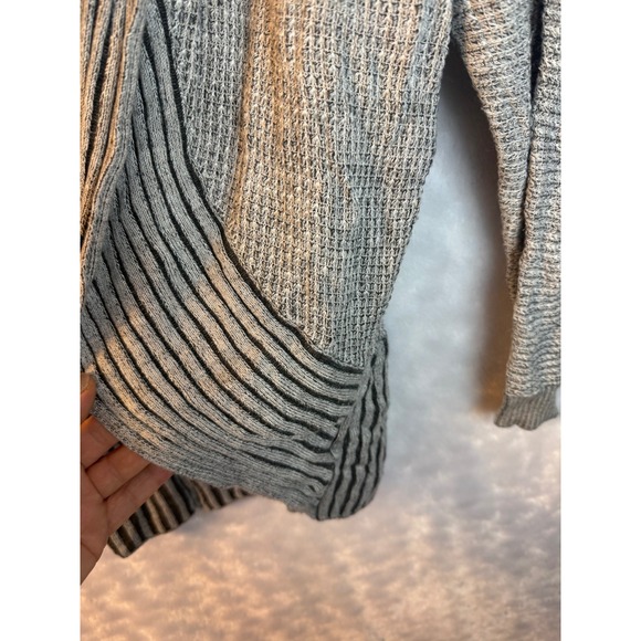 Womens Gray Striped Y2k Cardigan Sweater Open Front Lightweight Size S - Picture 6 of 7